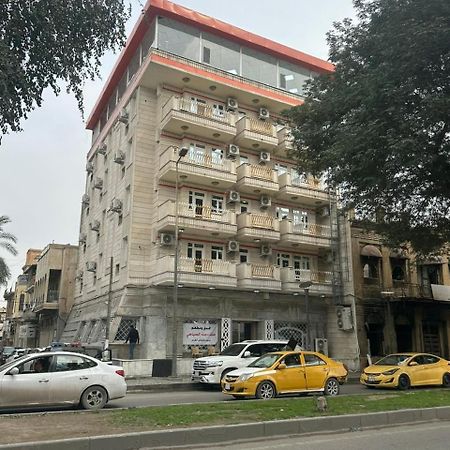 Malik Dijlah Hotel Baghdād Екстериор снимка