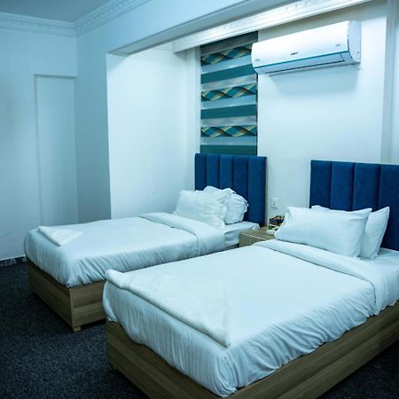 Malik Dijlah Hotel Baghdād Екстериор снимка